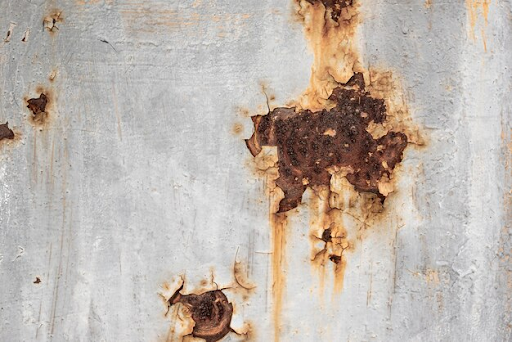 Methods for removing rust on metal at home: tips and tricks for DIY cleaning