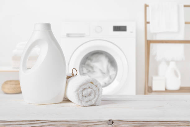 Where does liquid detergent go in a washing machine?