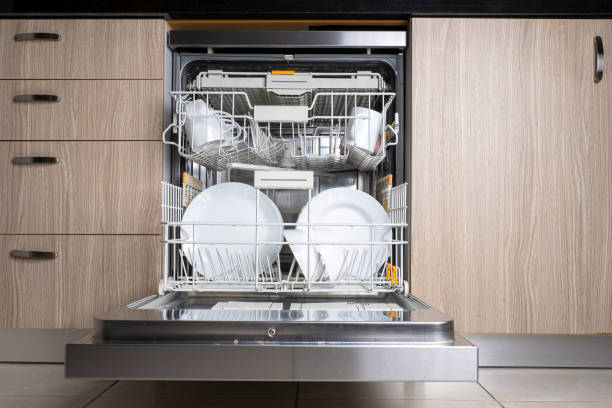 Effective techniques for organizing and loading a dishwasher