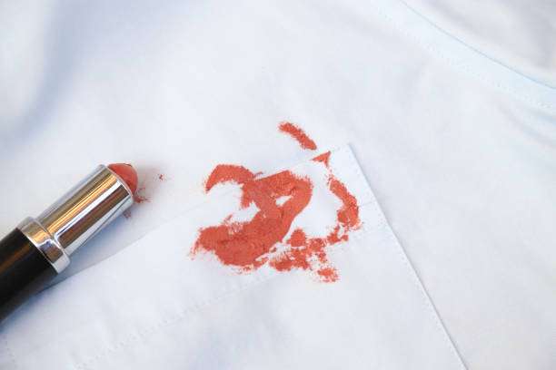 Tips to Eliminate Lipstick Marks from Clothing